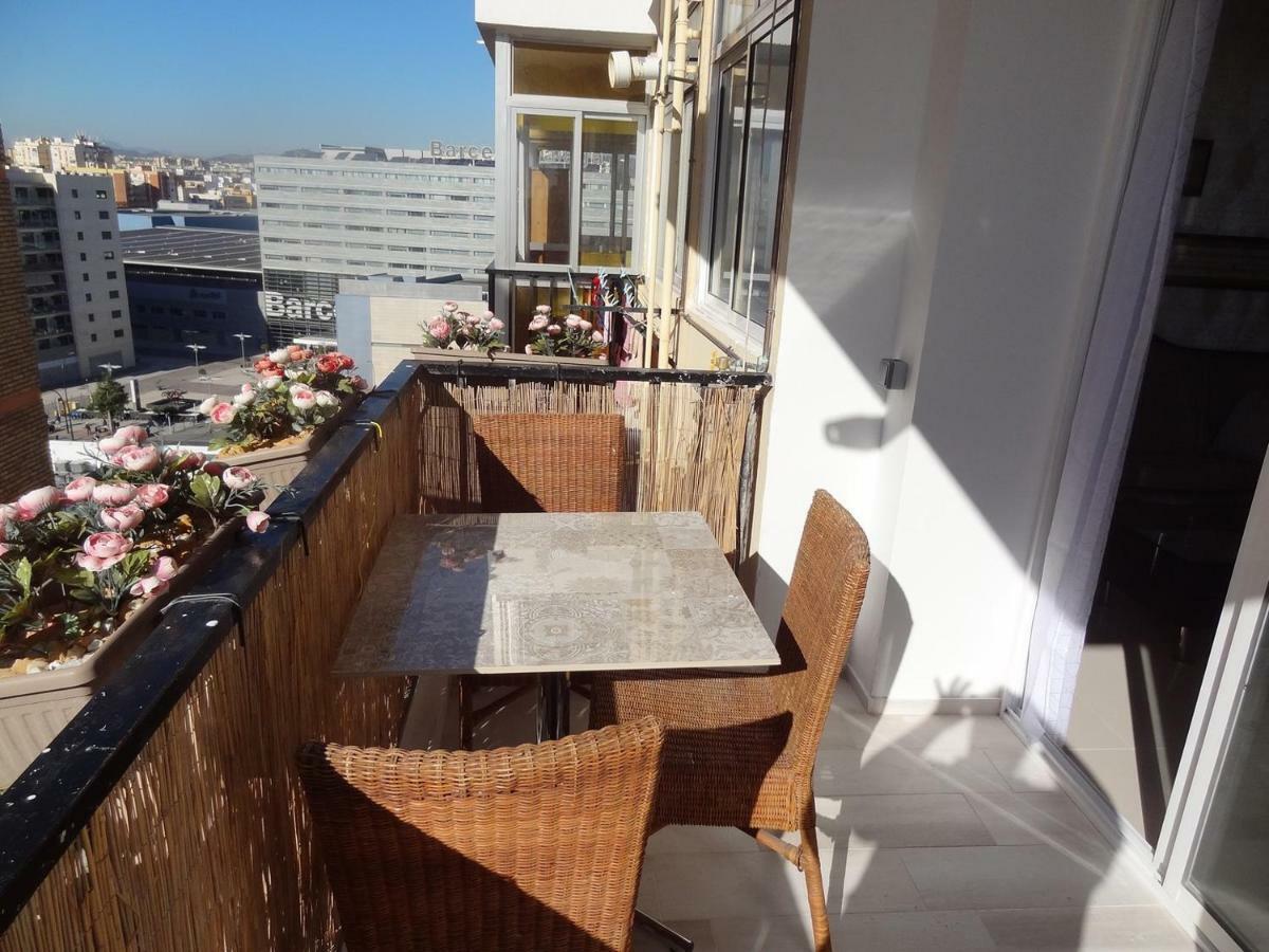 Infostays Maria Zambrano Malaga Ngoại thất bức ảnh