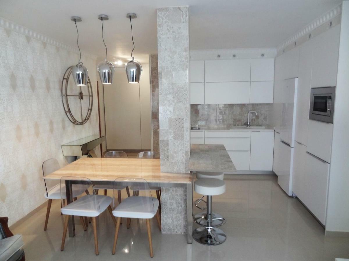 Infostays Maria Zambrano Malaga Ngoại thất bức ảnh