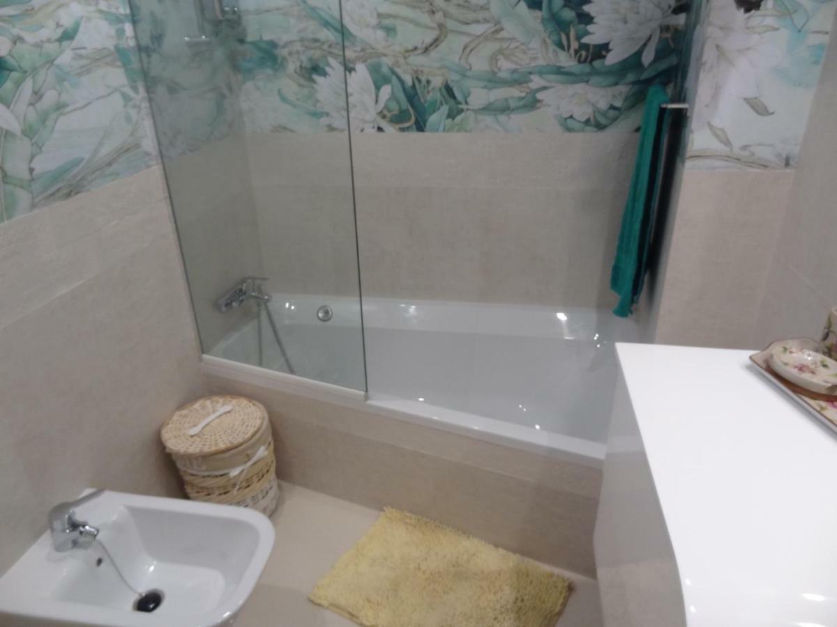 Infostays Maria Zambrano Malaga Ngoại thất bức ảnh