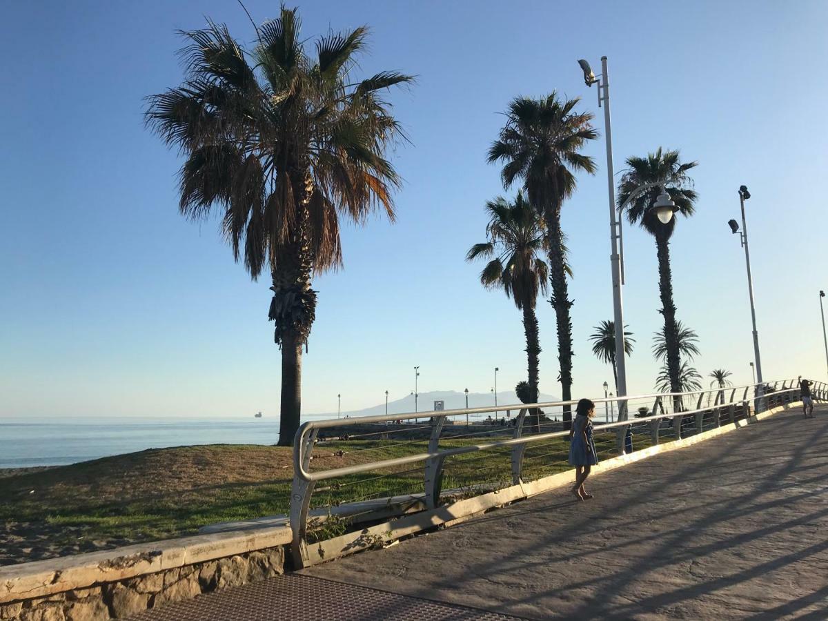 Infostays Maria Zambrano Malaga Ngoại thất bức ảnh